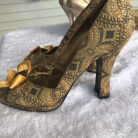 Women’s Heals - Picture 7 of 7